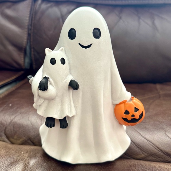 Other - Ghost Holding Cat  Halloween Decor Piece
